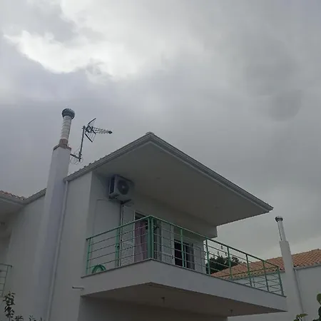 Alexia's House